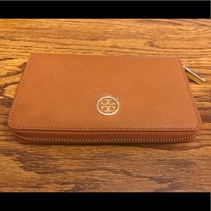 NEW Tory Burch wallet
